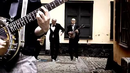 Movits! - Fel Del Av Garden