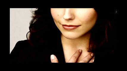 Hilarie Burton & Sophia Bush [ Sexy Bitch ] (480p)