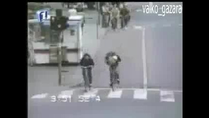 Жена пада от колело