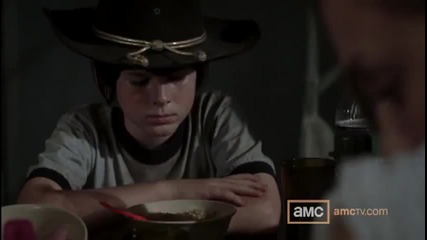 The Walking Dead 3x06 Sneak Peek - Hounded