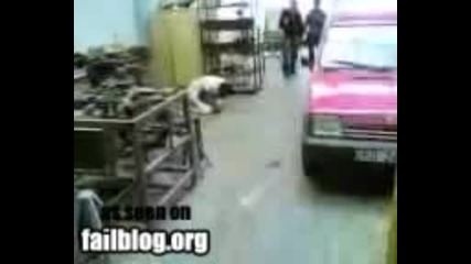 Инцидент при опит за задно салто