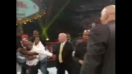 Wwe No Way Out 2008 - - Floyd Mayweather attacks The Big Show!