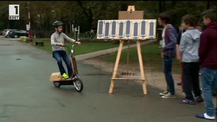 Скутерът, задвижван със слънчева енергия