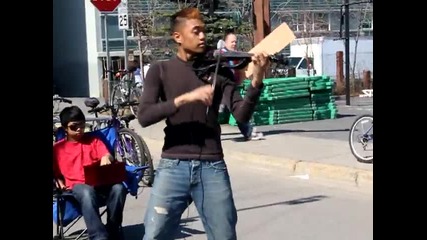 уличен талант с изпълнение