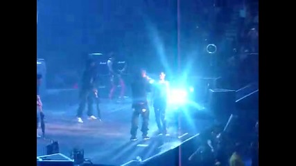 Rihanna & Chris Brown Concert - Umbrella (2008) 