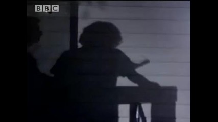 Breaking and entering - Bear Crime - Bbc Animals
