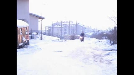 Yamaha Jog Snow Drifting