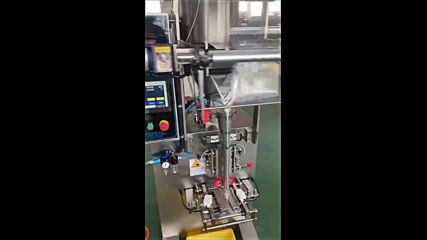 Вертикална пакетираща машина за течности и гелове