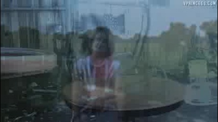 Miley Cyrus - Parody - Youll Look Like Poo ( When I Look At You ) 