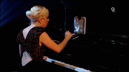 Little Boots - Meddle (live Jools Holland 2008) ( H Q ) 