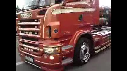 V8 Яки камиони 