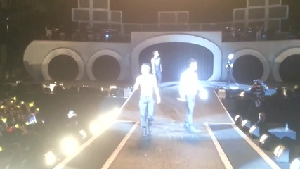 Big Bang - Encore in Newark, Nj @ Alive Galaxy Tour 2012