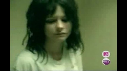 Avril Lavigne - Nobodys Home