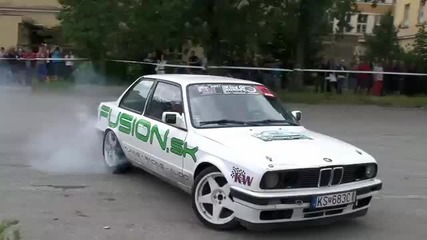 Bmw e30 v8 drift