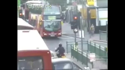 Автомобилни катастрофи в Англия