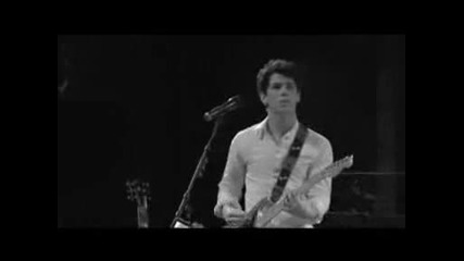 Jonas Brothers - Superstition - Live With Jordin Sparks