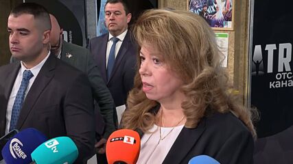 Поздравления за 8 март, евакуация на сънародници, оставка на министър, сигурност и срещи с политически лидери