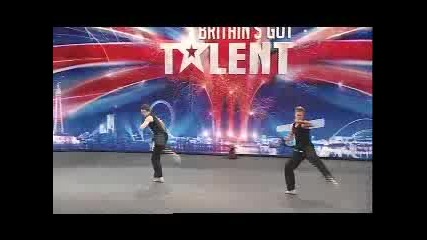 Скачащи пичове  Britains Got Talent 2008