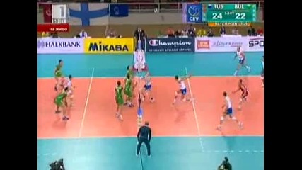 Волейбол - България губи, но продължава!