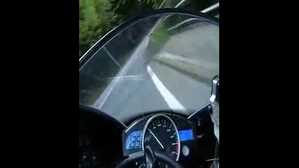 Yamaha R1 in Austria 