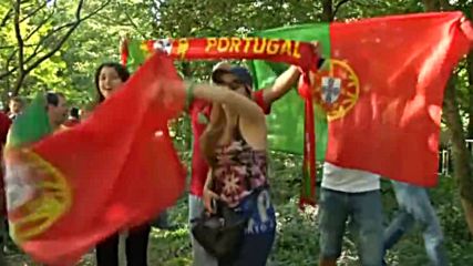 Еуфория в Лион при пристигането на Роналдо и компания