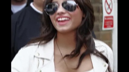 demi allabout/// Me ///