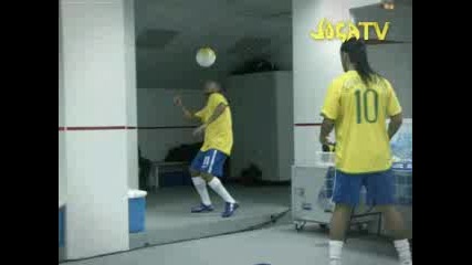 Бразилия - Ronaldinho,  Adriano,  Robinho