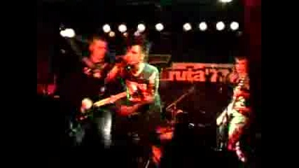 All Gone Dead - Newspeak Room 101 (live) - Vbox7 