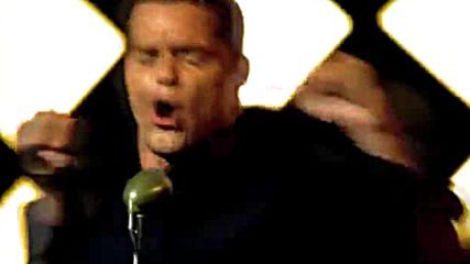 Ricky Martin - Livin La Vida Loca