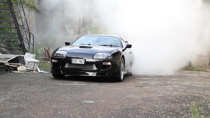 Toyota Supra Mkiv Burnout