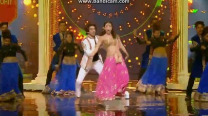Sanaya и Mohit в танцовото състезание Nach Baliye 8