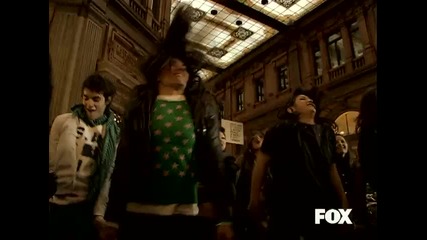Коледна изненада в Мола - Glee - Il Flashmob 