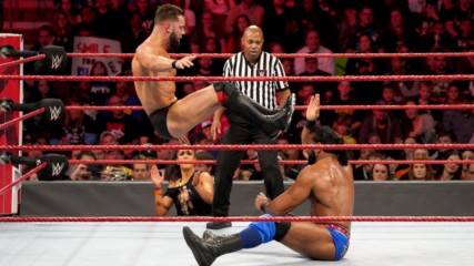 Finn Bálor vs. Jinder Mahal: Raw, Oct. 15, 2018