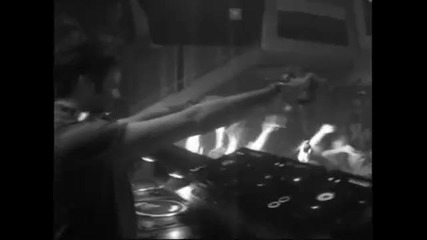 Gareth Emery - Metropolis [garuda]