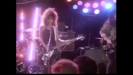 The Bangles - Walk Like An Egyptian ( official music video ) 