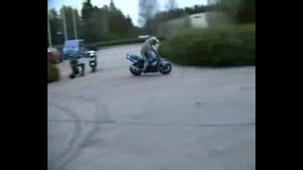 Kawasaki Zx6r Stuns
