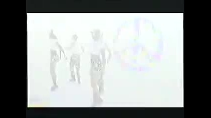 Intermission Feat. Lori Glori - Give Peace A Chance (official Video Clip)