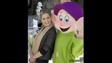Sarah Michelle Gellar - New Picture 3