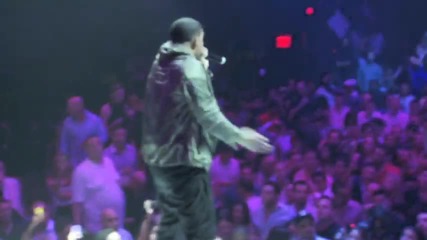 Drake - Throw It In The Bag ( Axe Lounge Live ) 