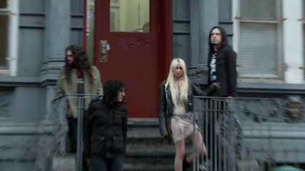The Pretty Reckless Behind The Scenes Of The Photoshoot 