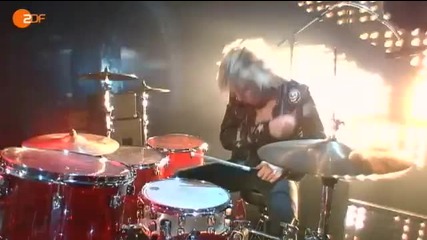 Tarja Turunen & Scorpions - The Good Die Young - Performing on German Tv 2010 