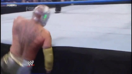 Kane Big Boots Rey Mysterio on mid-air