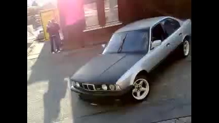 Bmw M5 E34 Burnout and Drifting