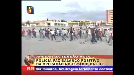 Sl Benfica Fc Porto 2004 2005 Ultras Vs Police 