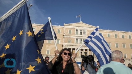 Thousands Rally in Athens for Greece to Stay in Euro Zone