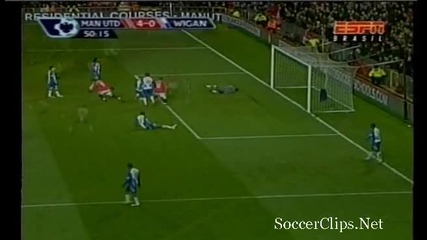 Manchester United 4 - 0 Wigan Oтново Бербатов С Изумителен Гол :) 