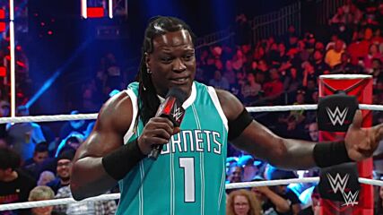 Johnny Gargano and R-Truth drop in as Miz explains the Dexter Lumis situation: Raw, Oct. 24, 2022