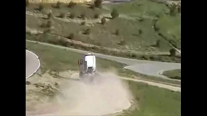 Много добър дрифт с камион