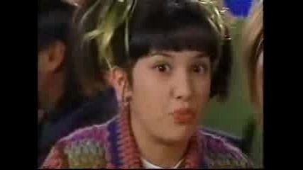 Lizzie - Гордо Се Влюбва И Се Целува!
