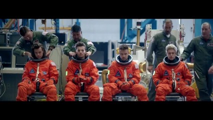 Премиера 2о15! » One Direction - Drag Me Down ( Официално видео )